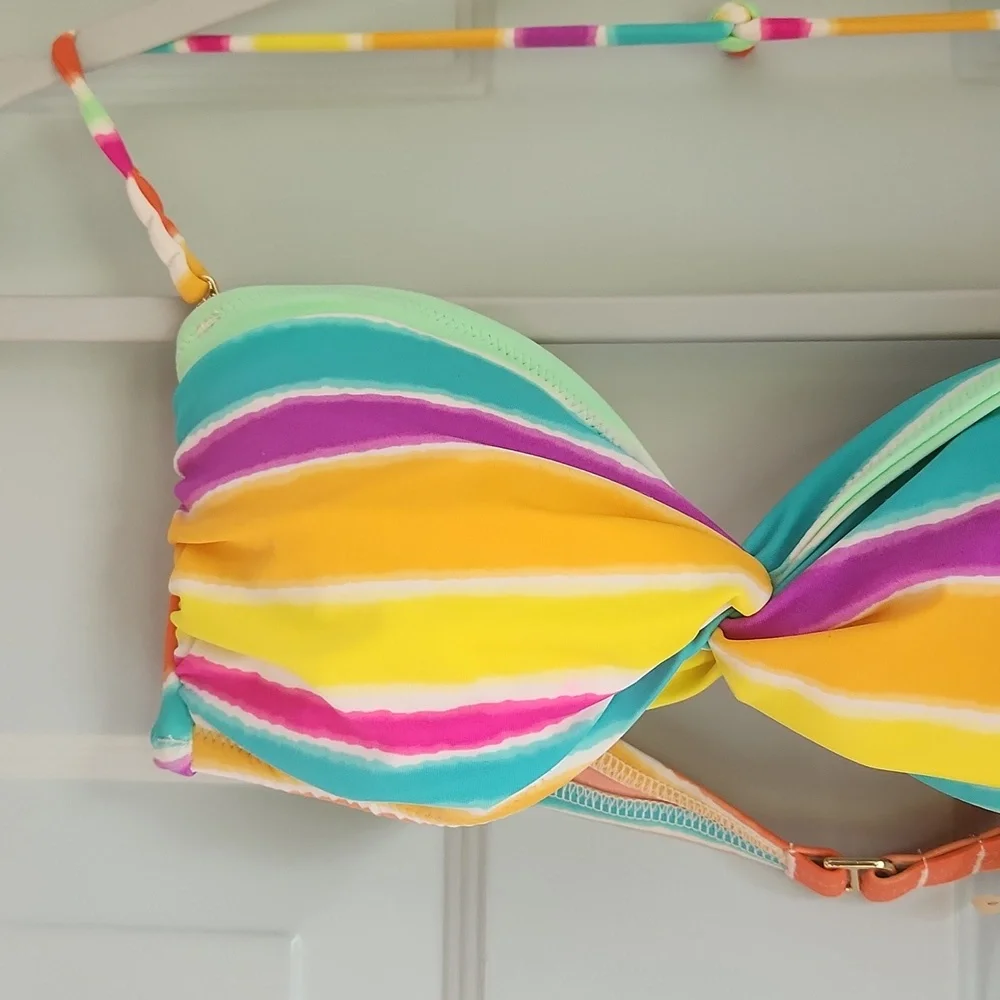 Victoria's Secret, Woman's Sz S/P, Rainbow Color Bikini Top, Just Stunning! - Picture 2 of 11